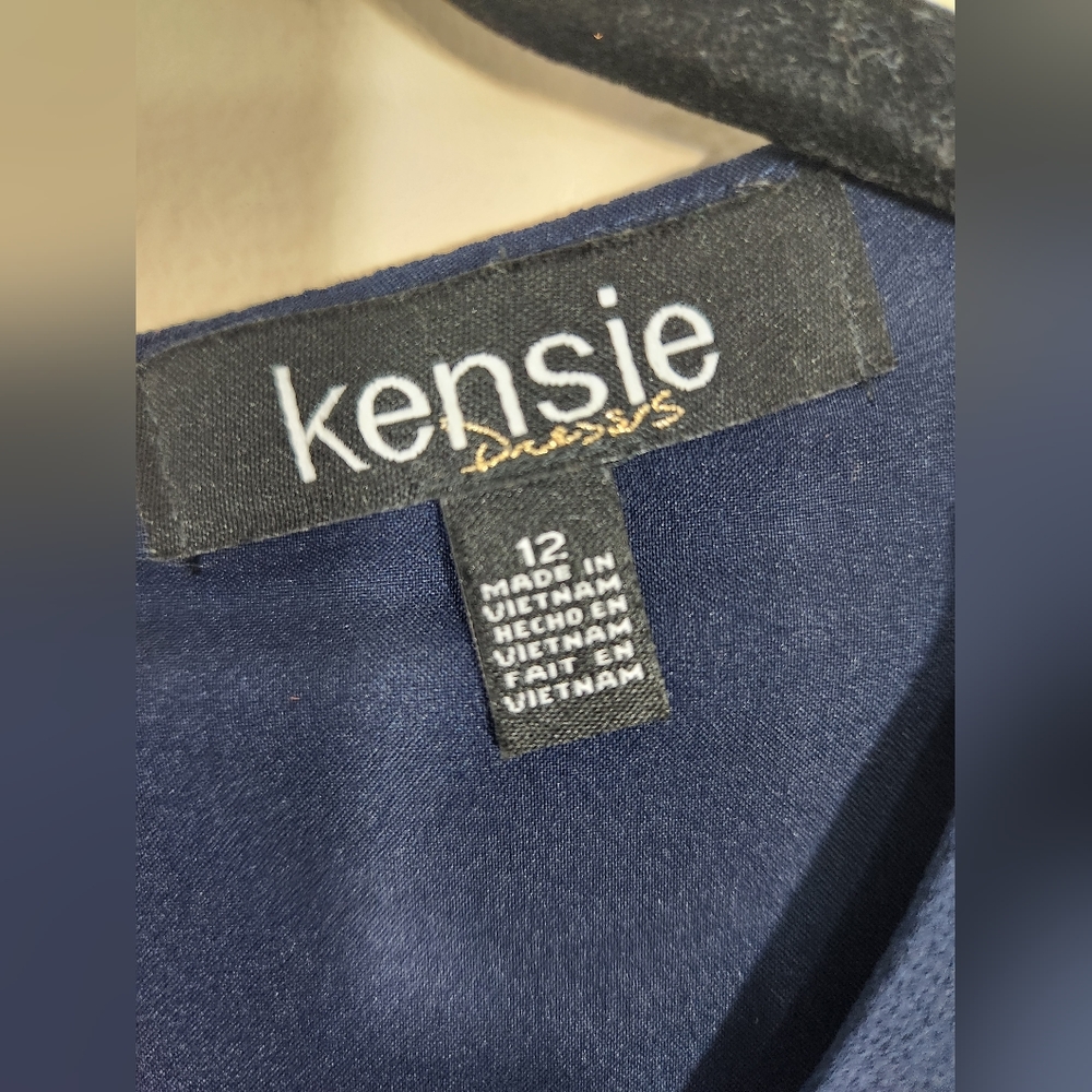 NWT Kensie Navy Split Sleeve Keyhole Crepe Dress - Picture 11 of 12